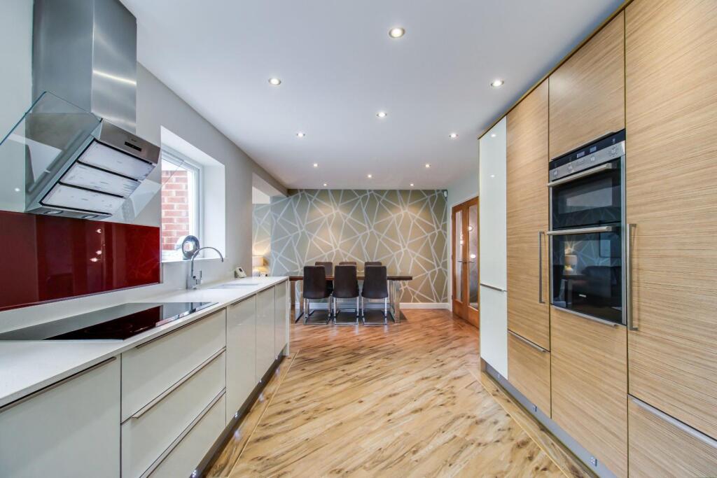 House in Wakefield, Sandal Magna - View 3