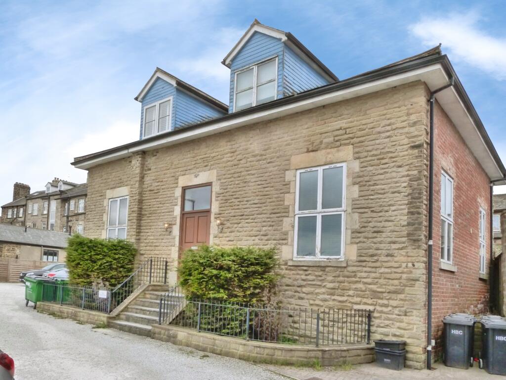 Main image of property: Devonshire Mews, Harrogate, HG1