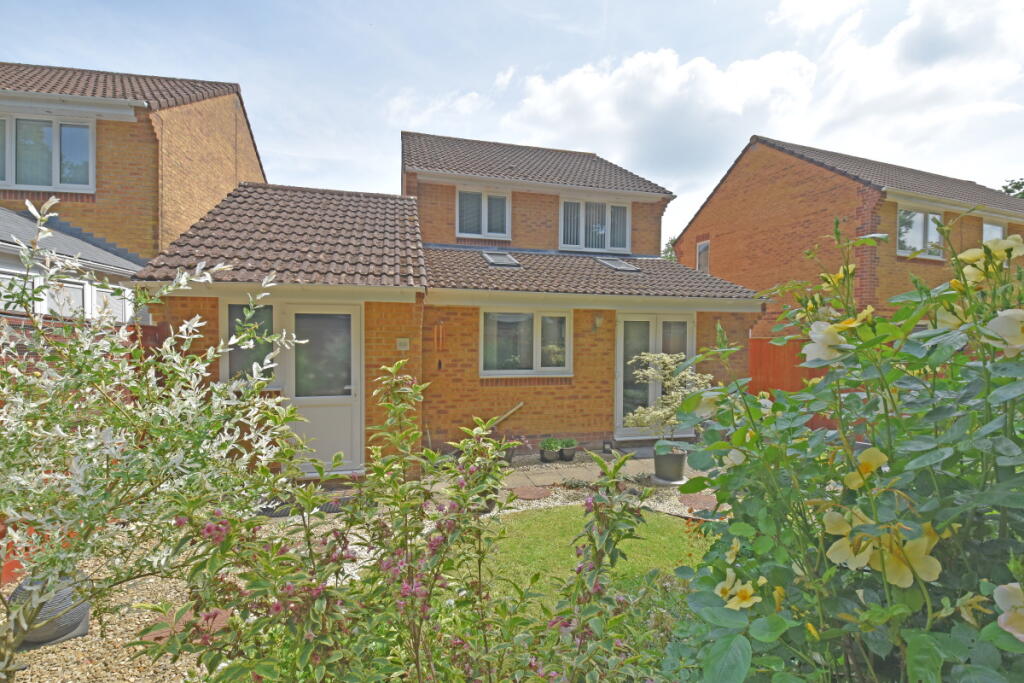 Blenheim Drive, Willand Old Village, EX15 photo 2