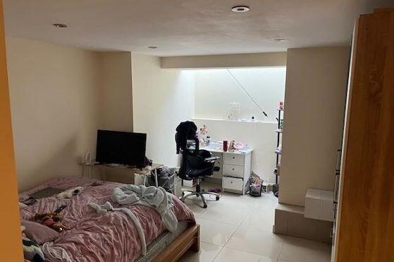 House in London, Hammersmith - View 4