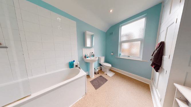 House in Nottingham, Lenton - View 3