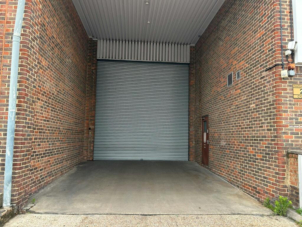 10 Loading door (IMG_0665).jpg