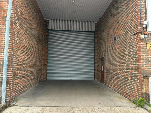 10 Loading door (IMG_0665).jpg