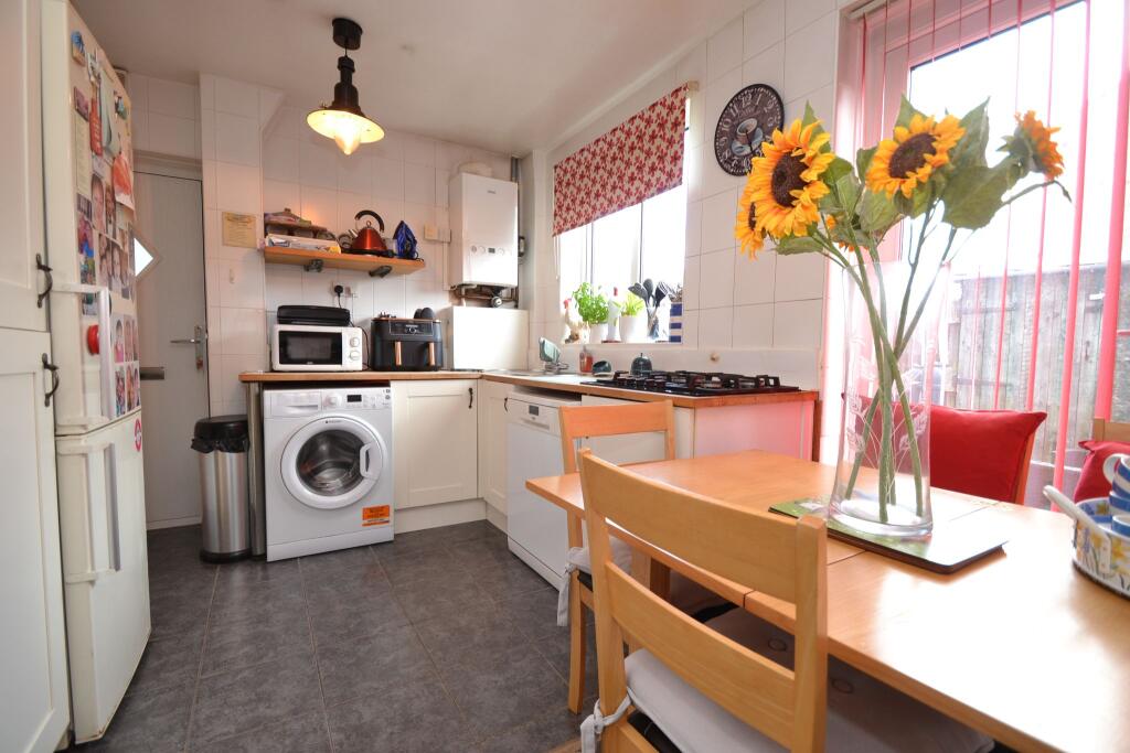 Luther Way, Bradford, BD2 - View 4