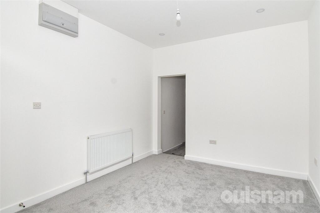 House in Birmingham, West Midlands - View 3