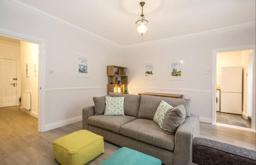 Apartment in Poole - View 5