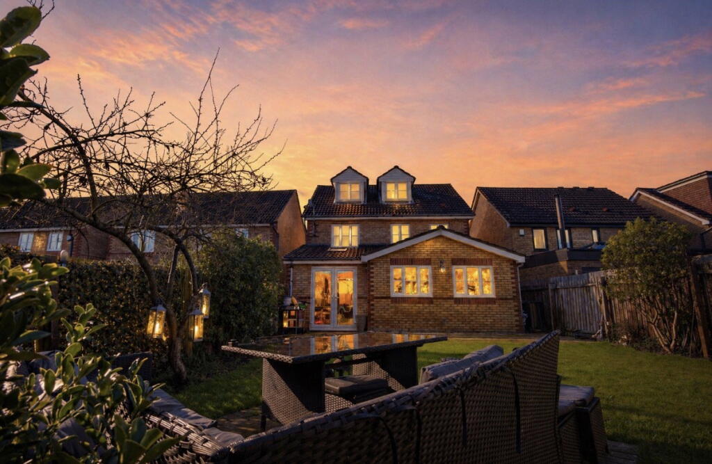 Main image of property: Blanchland Circle, Monkston, Milton Keynes, MK10 9DG