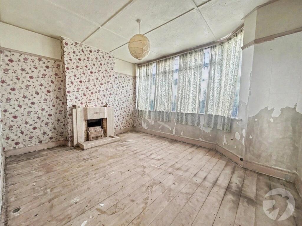 House in Dartford - View 2