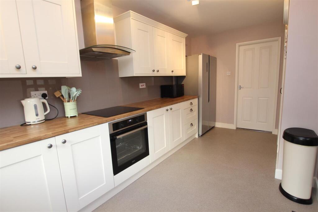 37 Harvey Kent Gardens, Lincoln - View 3