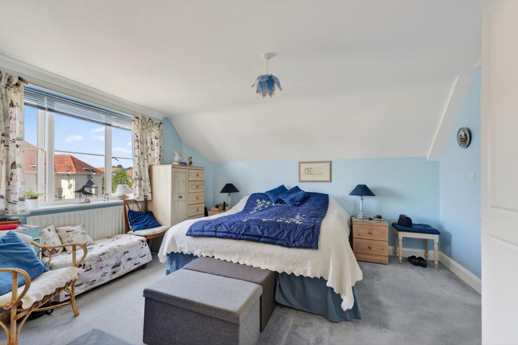 Solent Court, 51 St Catherines Road, Southbourne, BH6 4AQ photo 4