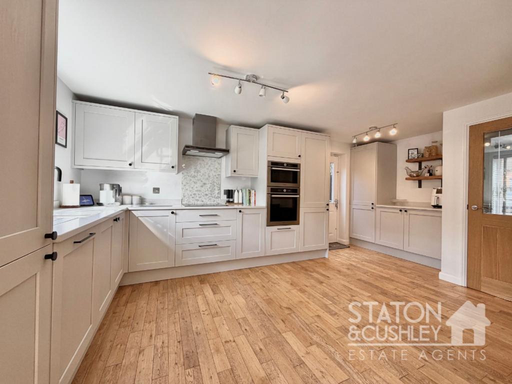 House in Nottingham - View 5