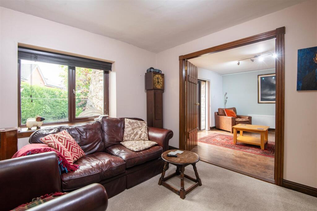 Barn Acre, Blackrod, Bolton photo 4