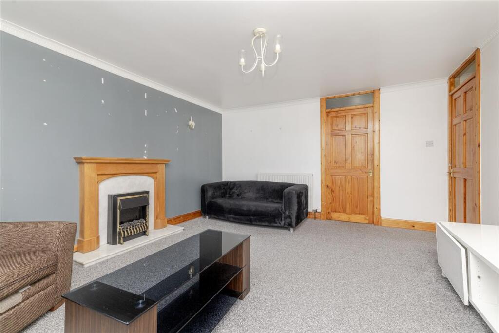 Apartment in Edinburgh, The Calders, Wester Hailes - View 4