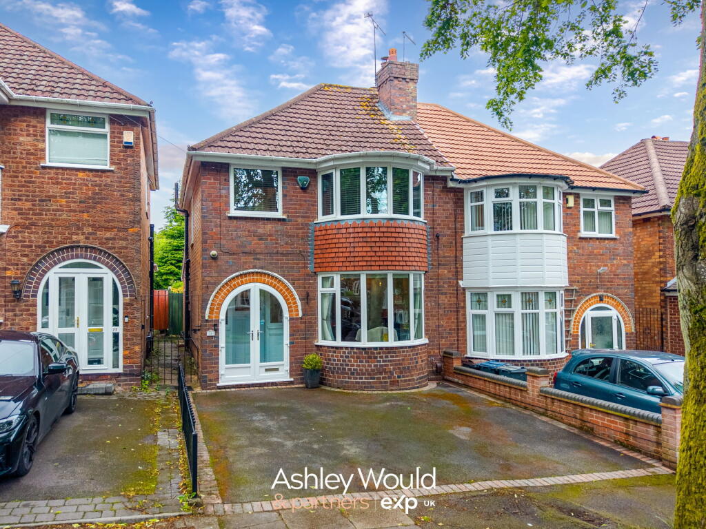Main image of property: Grayswood Park Road, Quinton, Birmingham, B32 1HF