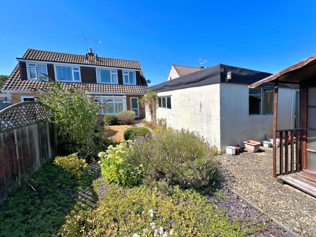 House in Thornbury, Milbury Heath - View 2