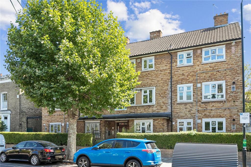 Main image of property: Powerscroft Road, London, E5