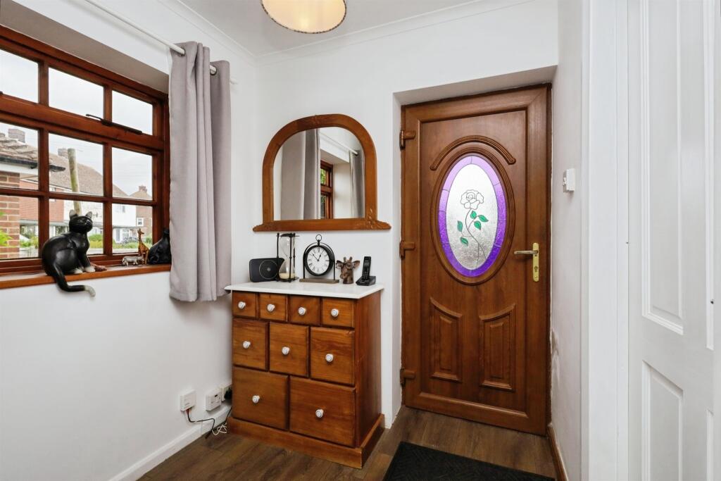 House in Wealden, Hailsham - View 4