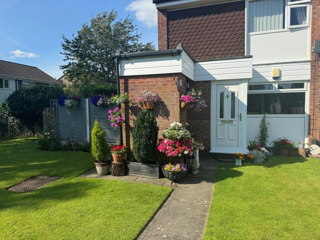Main image of property: Holset Walk, SK7
