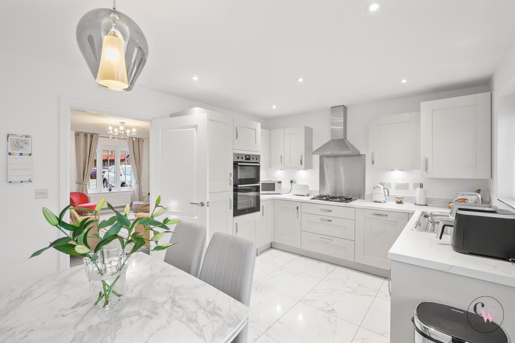 James Walker Drive, Holmes Chapel, photo 4