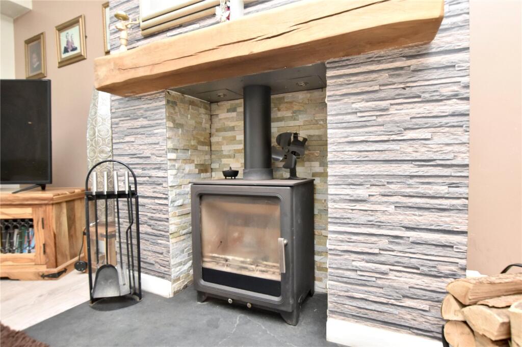 House in Rochdale, Milnrow - View 4