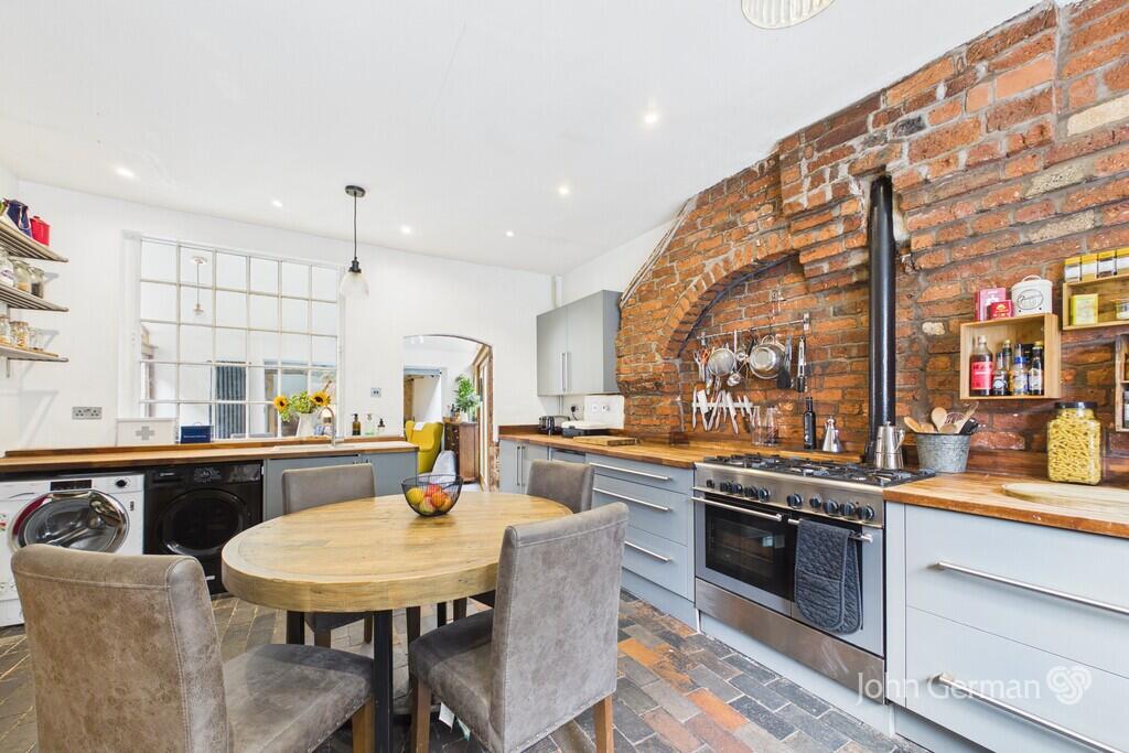 House in Stoke-on-Trent - View 5