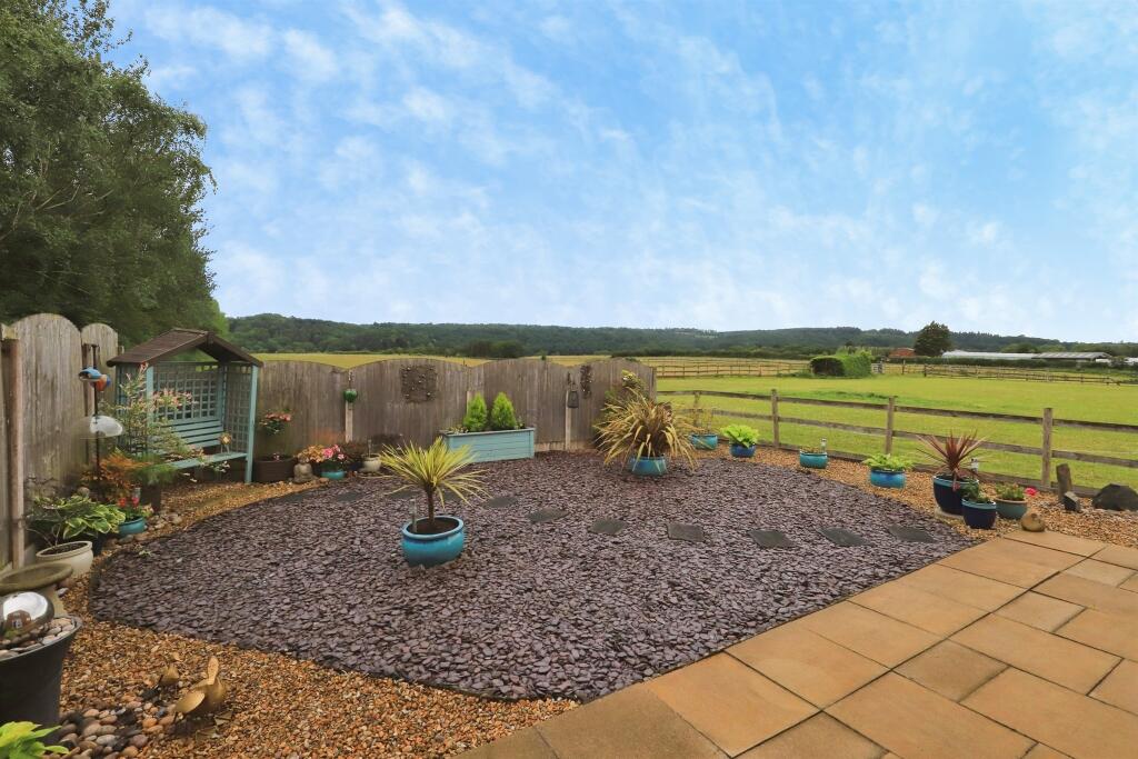 House in Wyre Forest, Lickhill, Stourport-on-Severn - View 6