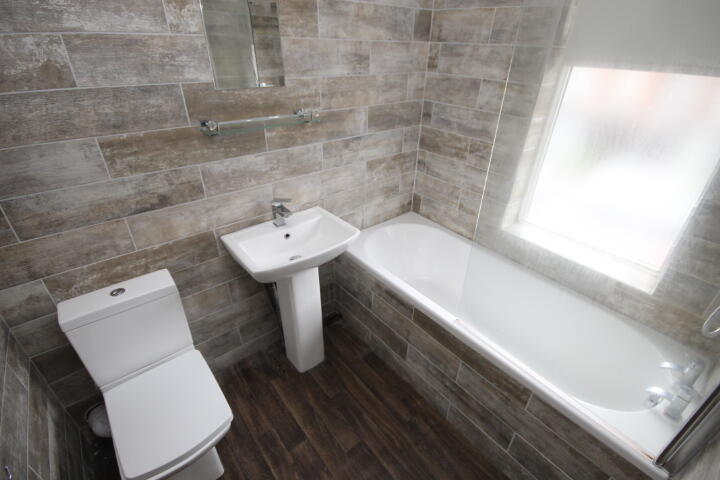 7 bedroom semi-detached house for rent