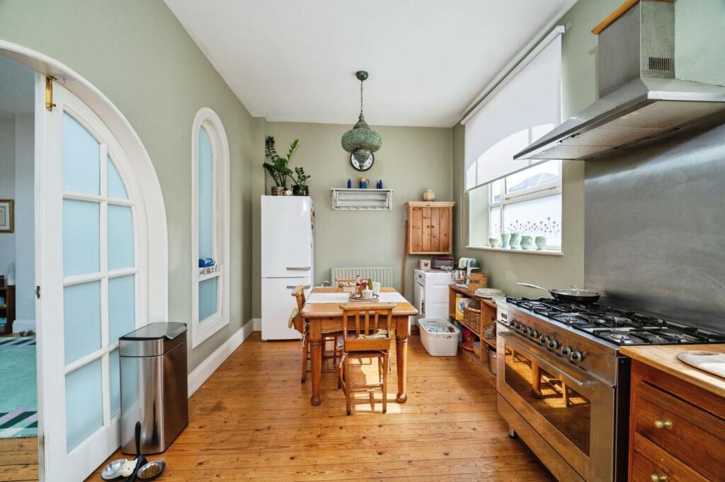 House in East Lindsey, Louth - View 4