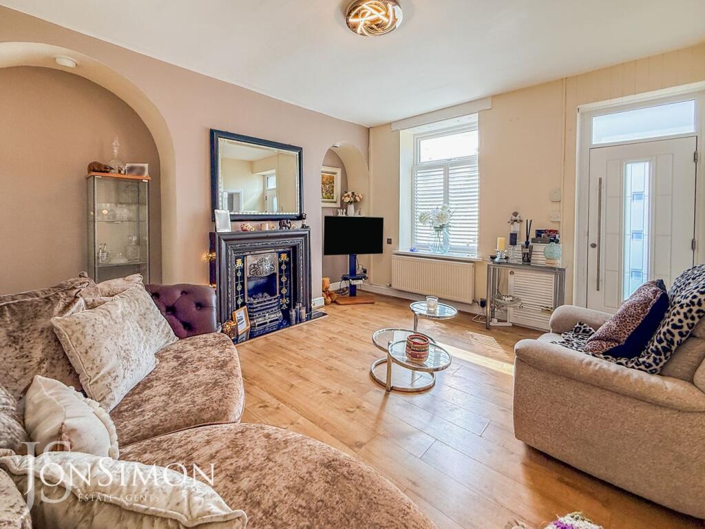House in Bolton - View 4