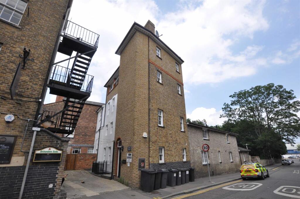 Main image of property: Apsley House, Waterloo Lane, Chelmsford