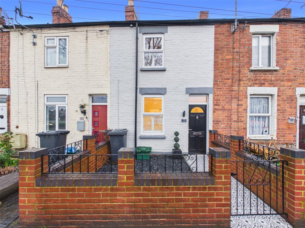2-bed terraced on Eastern Avenue, Gloucester, Gloucestershire, GL4, £180,000