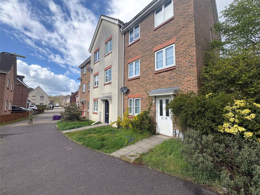 Main image of property: Otter Close, Aldershot, Hampshire, GU12