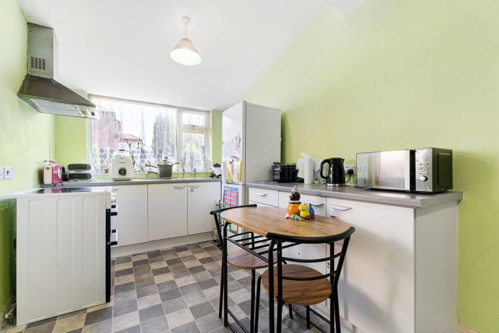 House in Stockport, Greater Manchester - View 4