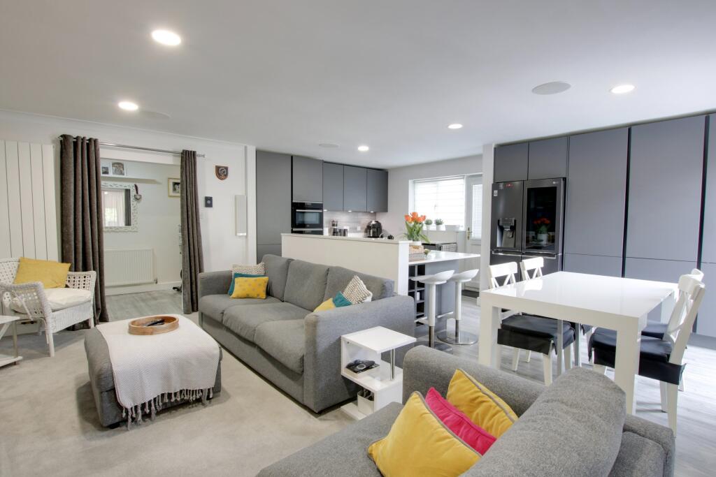 House in Fareham, Hampshire - View 2