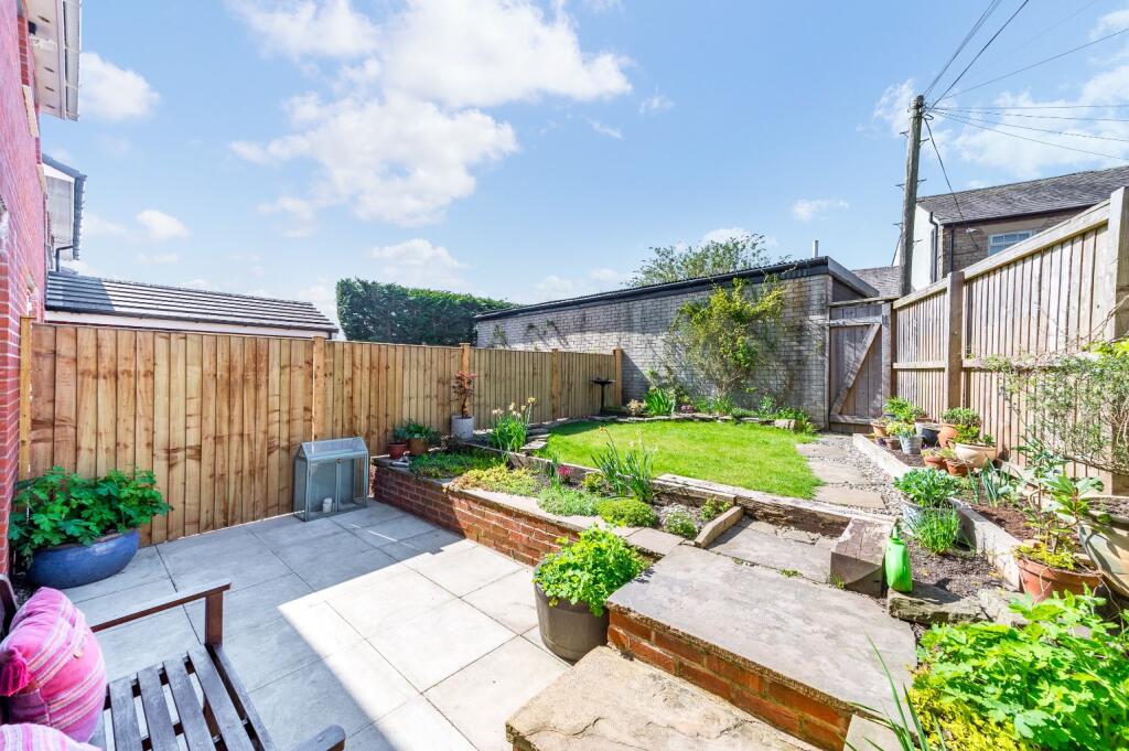Longsight, Harwood, Bolton, BL2 3 photo 2