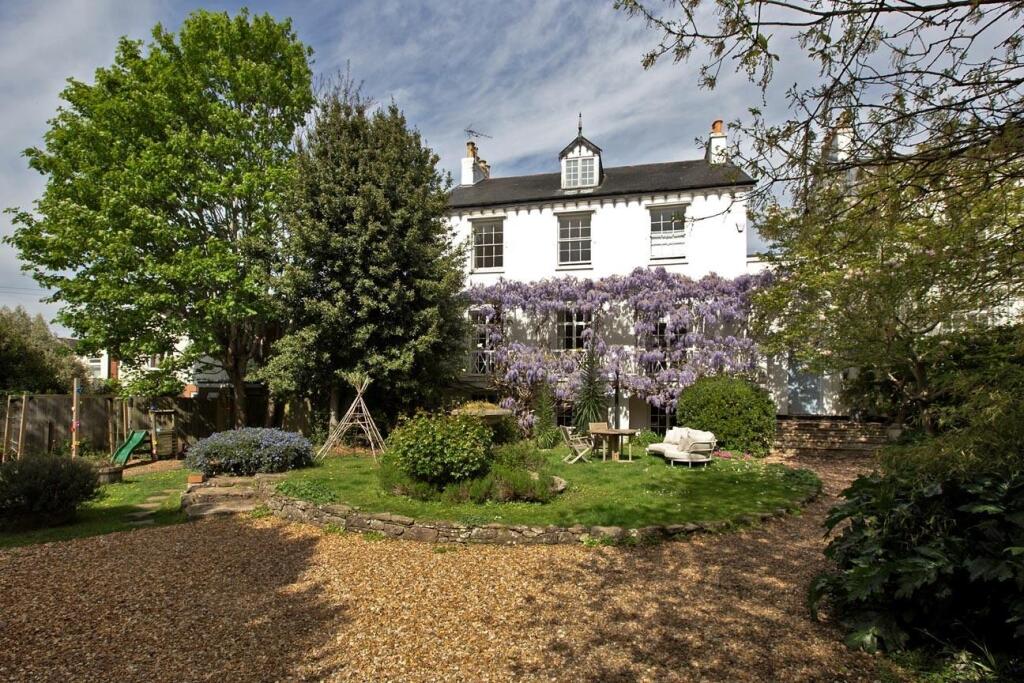 Main image of property: St Leonards Place, Exeter, Devon EX2