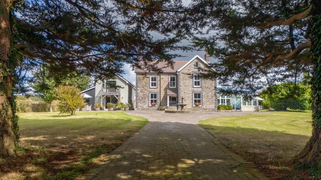 House in Clynderwen - View 3