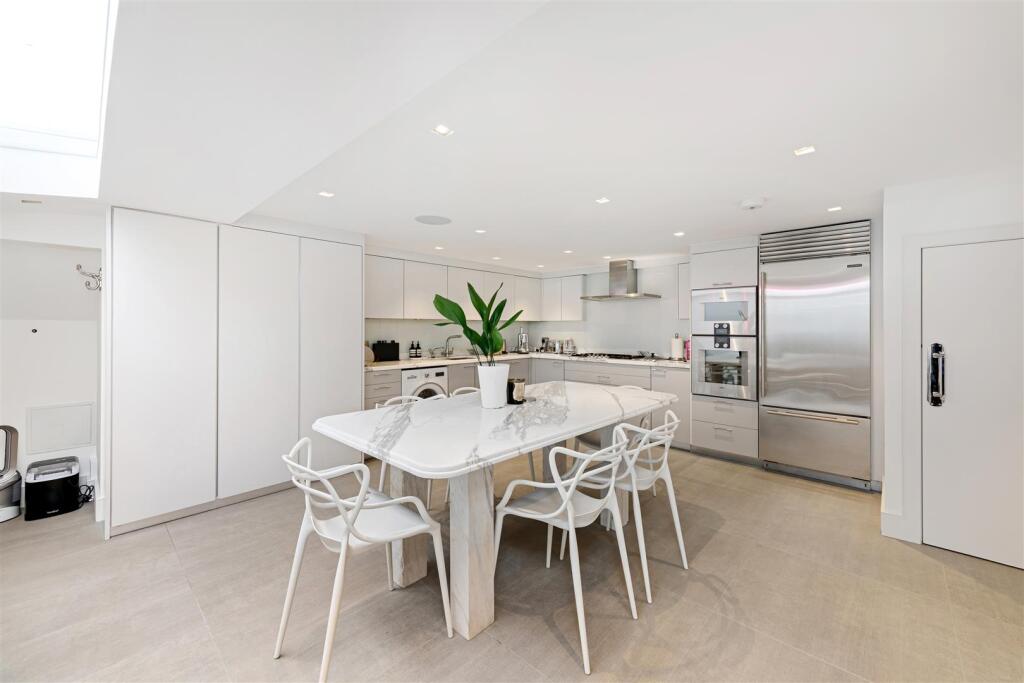 2 bedroom house for rent
