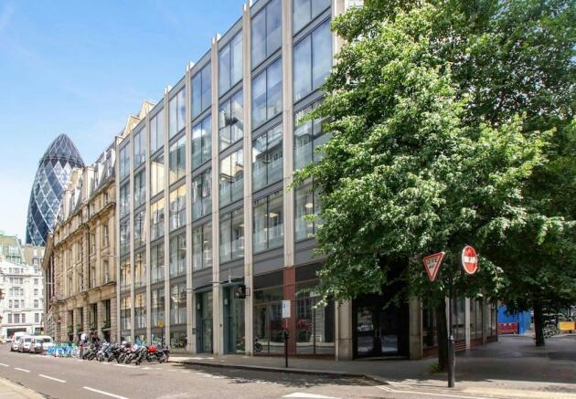 5 LA Exterior.jpg