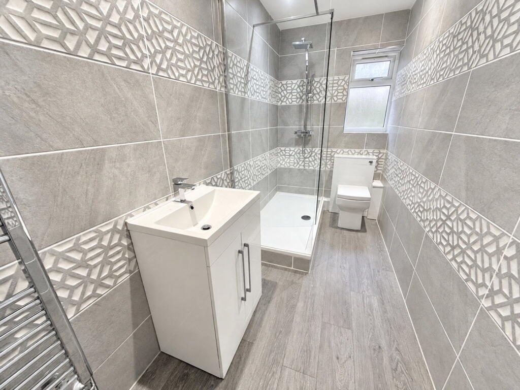 House in Dudley - View 3