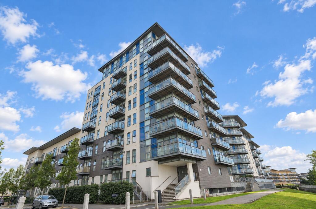 Main image of property: Clovelly Place, Greenhithe, DA9