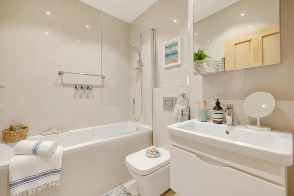 Apartment in London - More