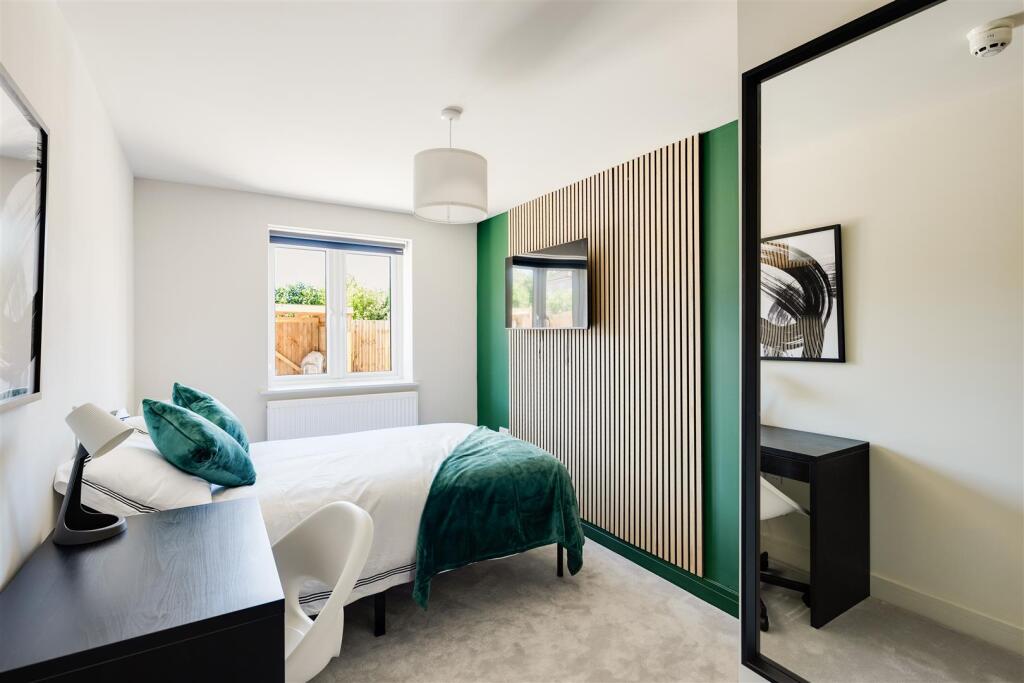 Main image of property: Ensuite Room in Shared Flat Coniston Road, Bristol