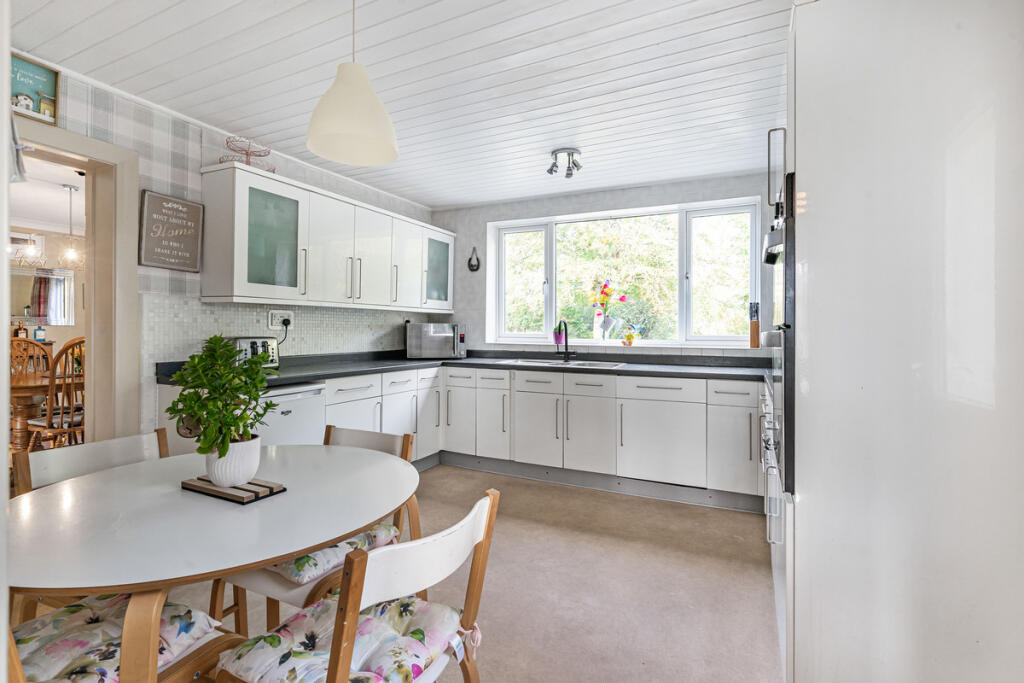 Paynesfield Road, Westerham, TN16 photo 3