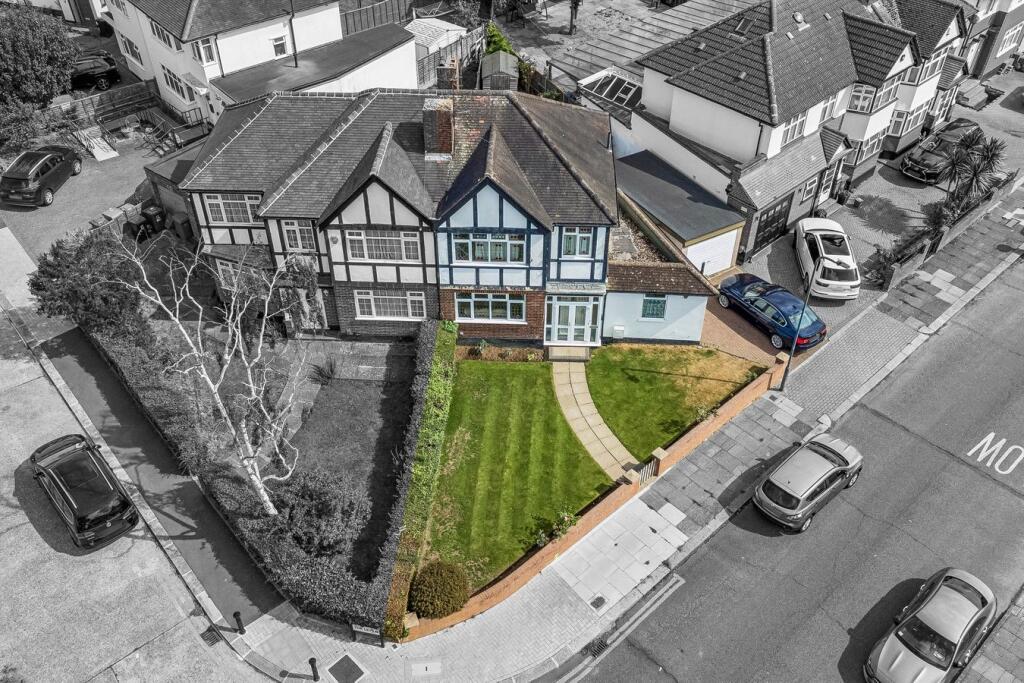 House in Harrow - View 3