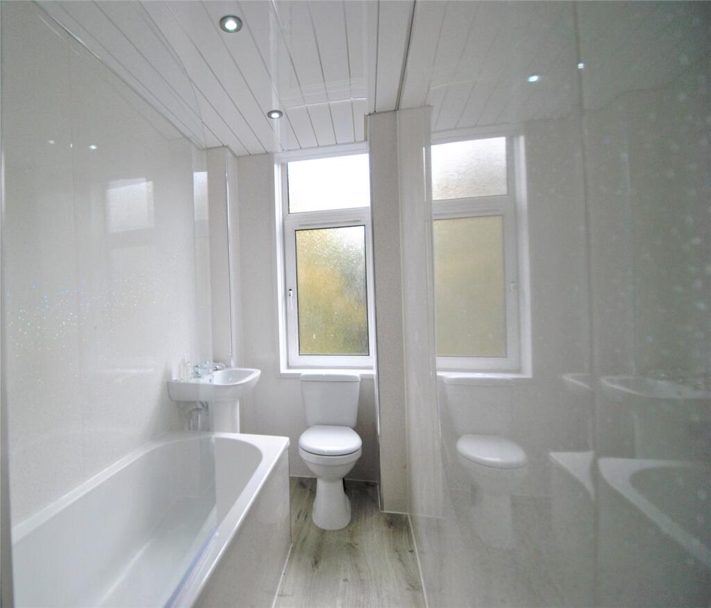 Apartment in Edinburgh - More