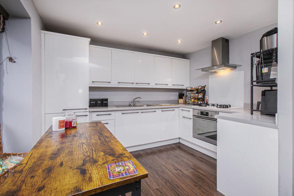 House in Dunfermline, Fife - View 4