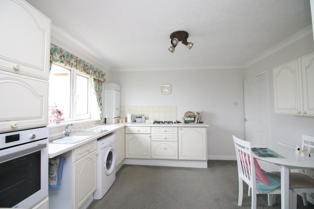 Lansdale Court, 232 Anchorsholme Lane East, Thornton-Cleveleys, FY5 photo 3