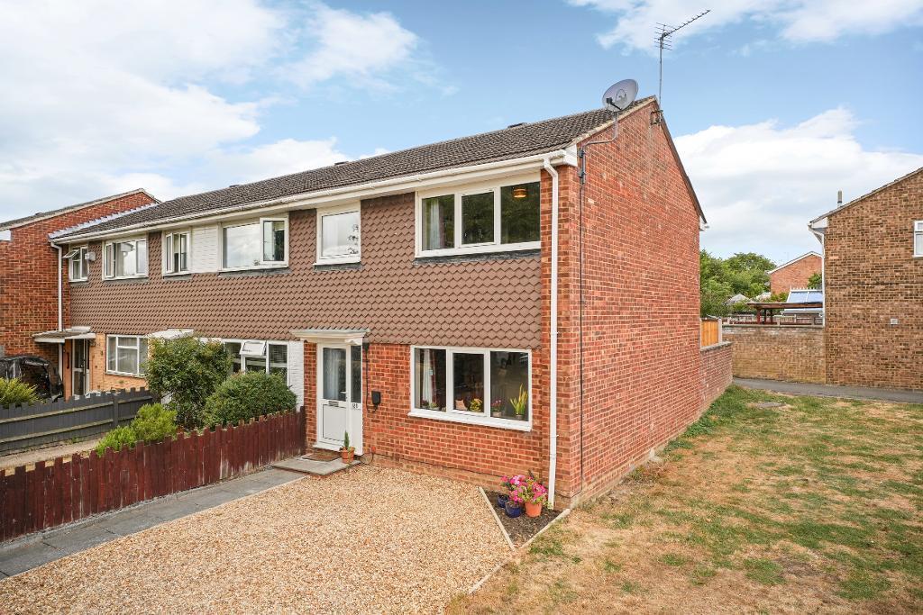 Main image of property: Sutherland Grove, Bletchley, Milton Keynes, Buckinghamshire, MK3 7NX