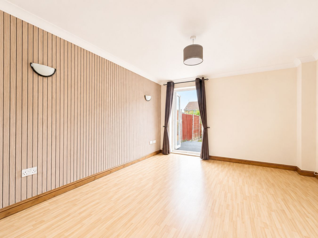 House in Chelmsford, Moulsham Lodge - View 4
